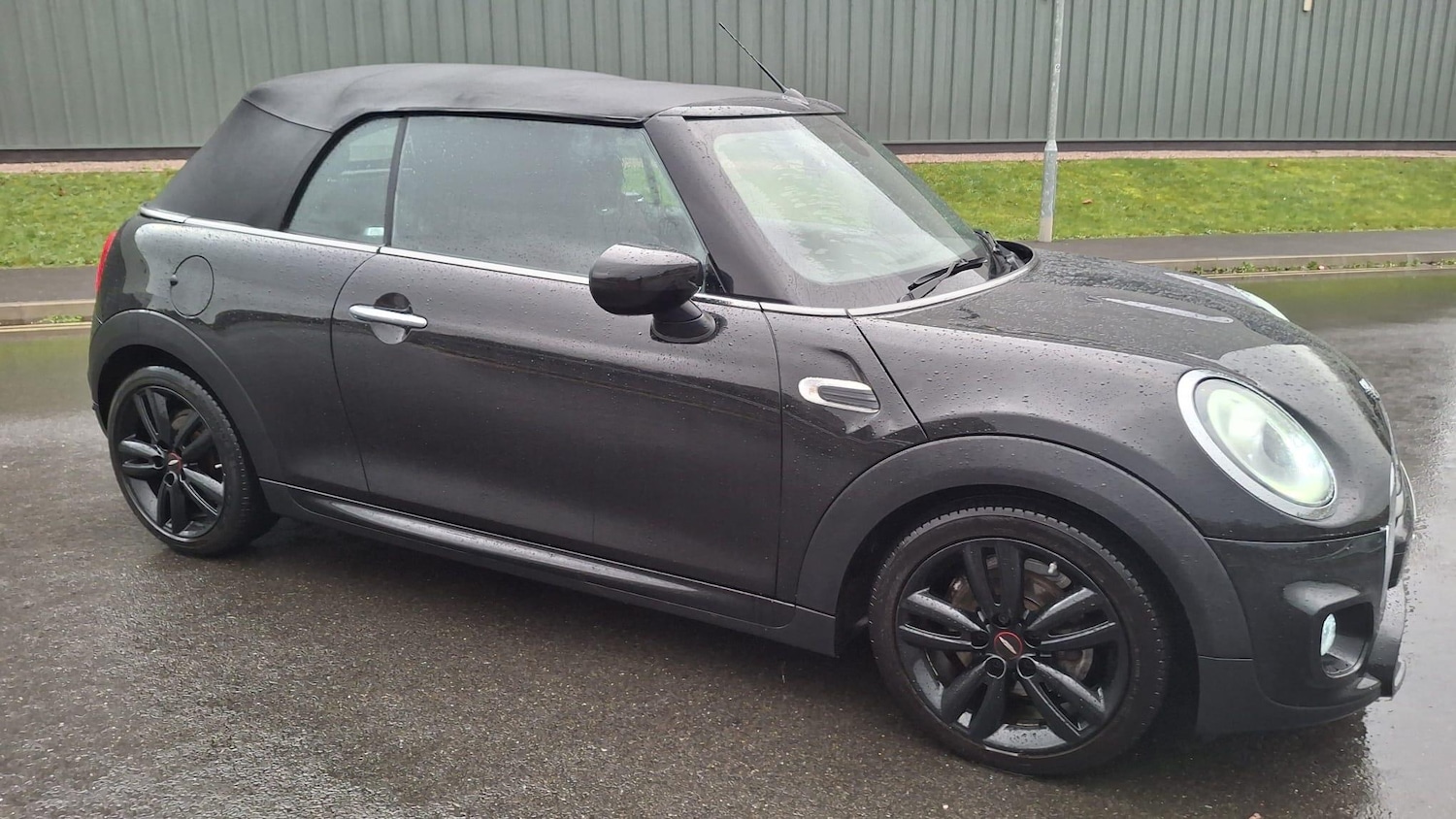 Used MINI Convertible 2019 for sale - 77143016: Photo 5