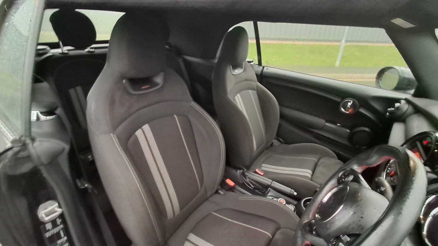 Used MINI Convertible 2019 for sale - 77143016: Photo 6