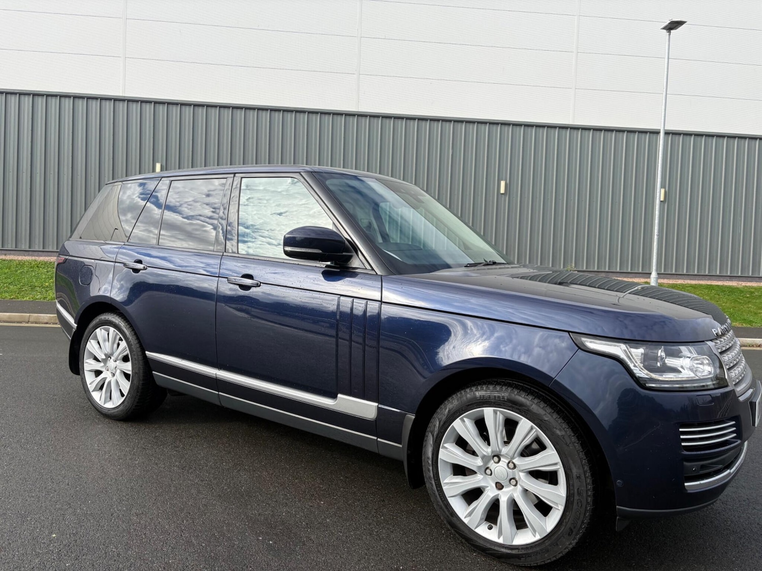 Used Land Rover Range Rover 2017 for sale - 76942720: Photo 10