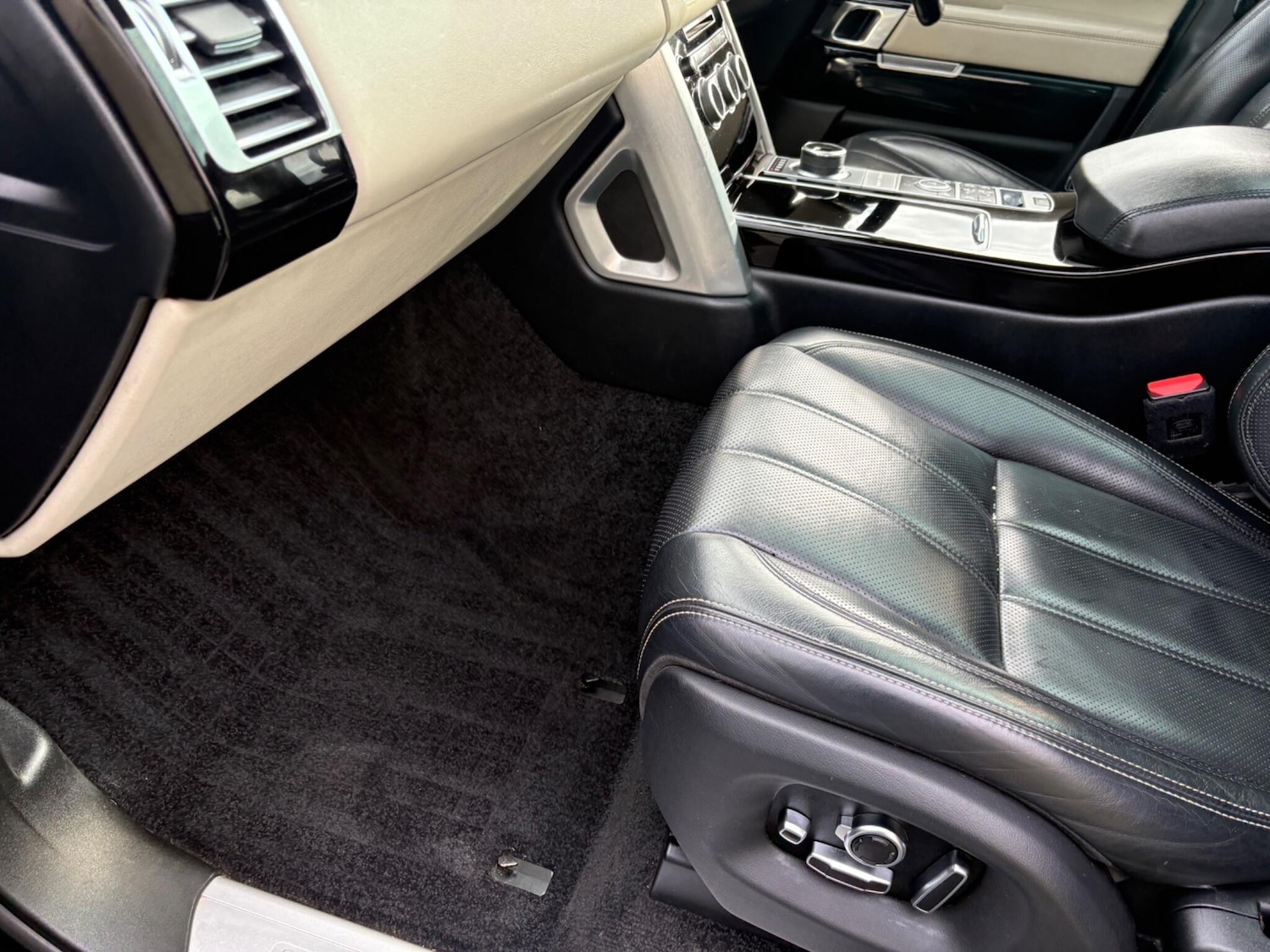 Used Land Rover Range Rover 2017 for sale - 76942720: Photo 13