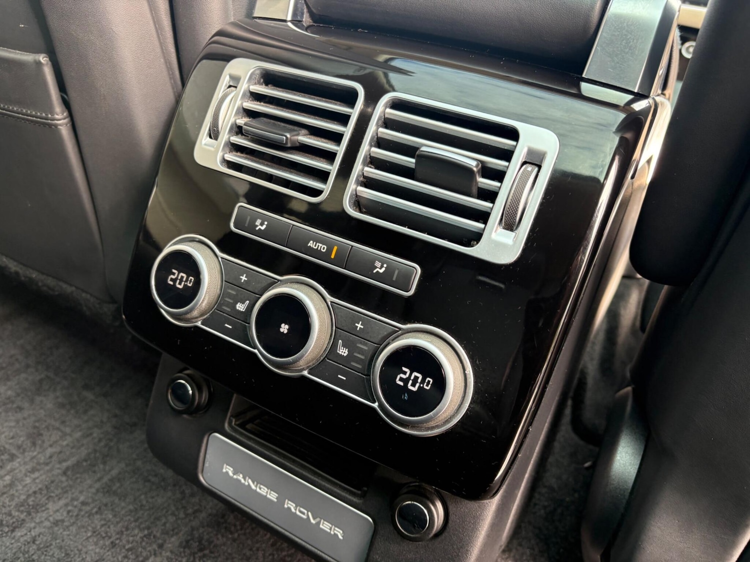 Used Land Rover Range Rover 2017 for sale - 76942720: Photo 32