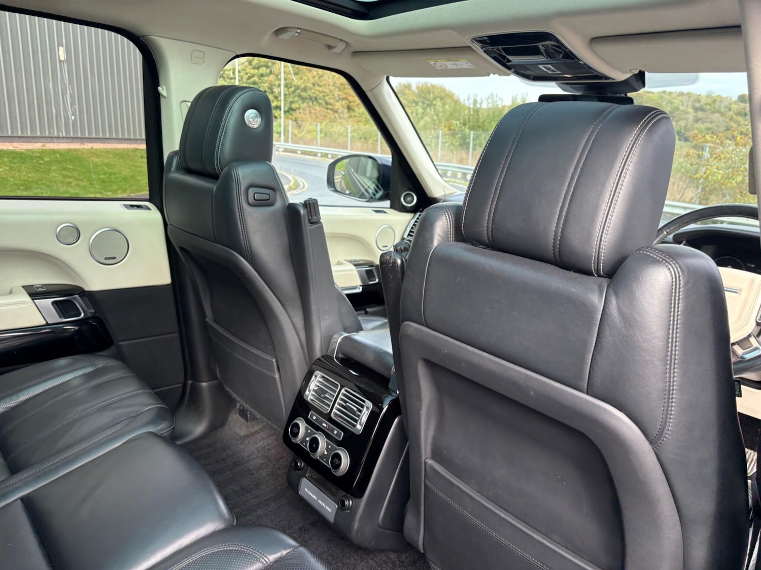 Used Land Rover Range Rover 2017 for sale - 76942720: Photo 33