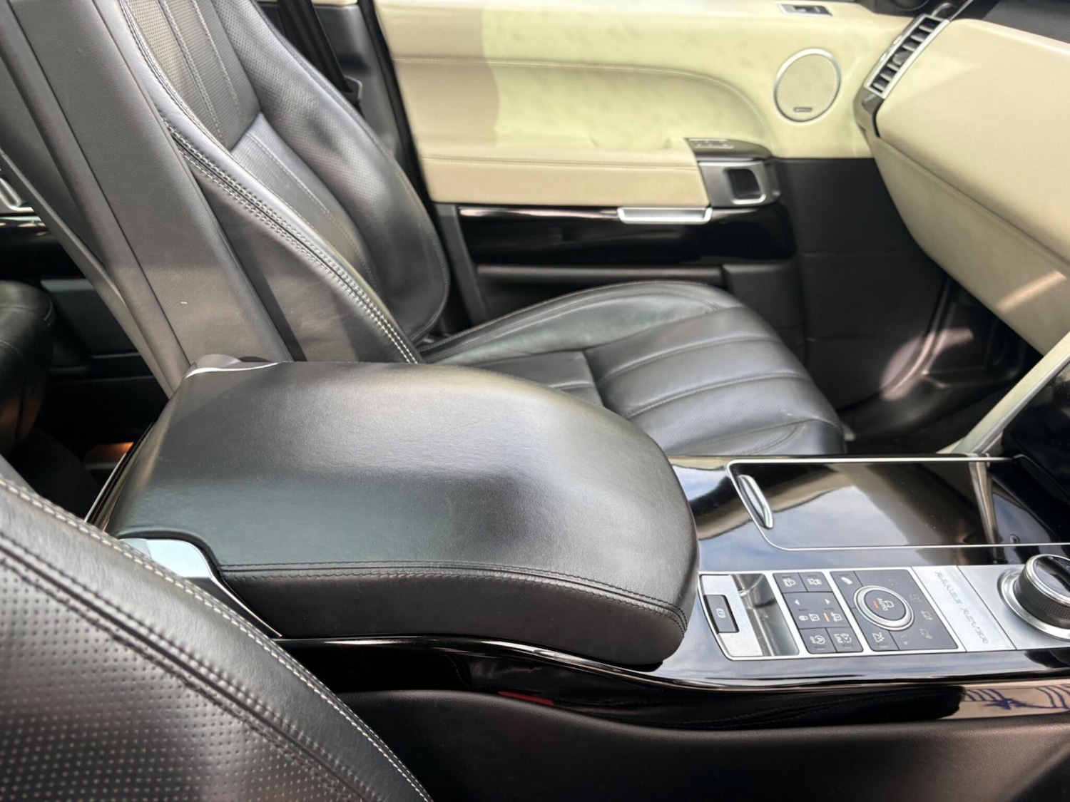 Used Land Rover Range Rover 2017 for sale - 76942720: Photo 41