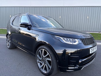 Used Land Rover Discovery 2019 for sale - 76865761: Photo
