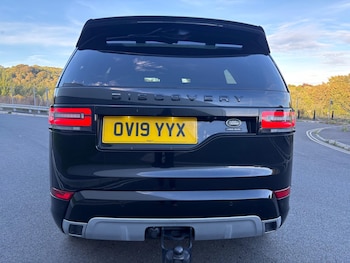 Used Land Rover Discovery 2019 for sale - 76865761: Photo