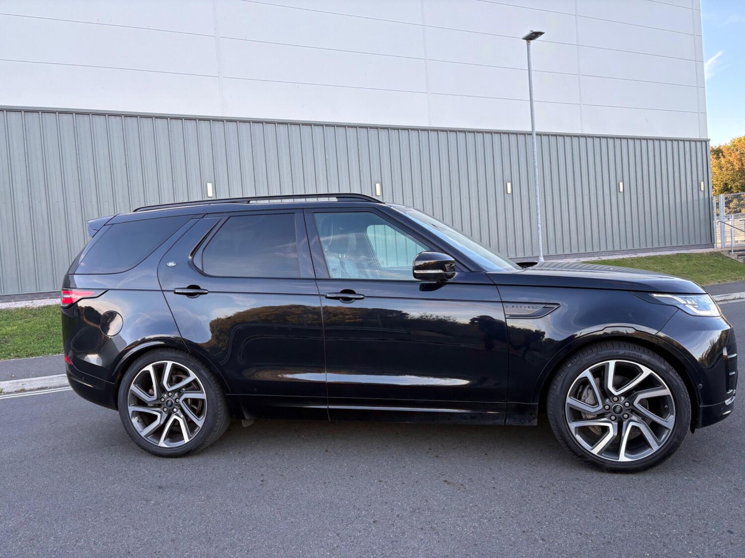 Used Land Rover Discovery 2019 for sale - 76865761: Photo 67