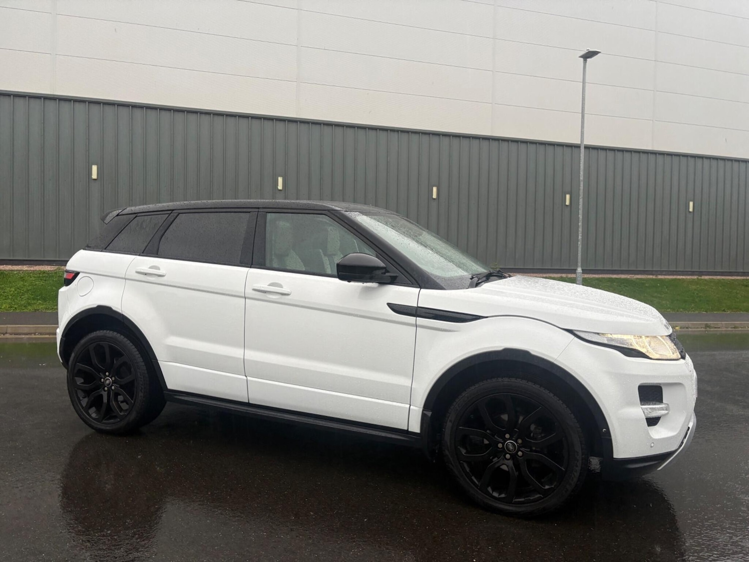 Used Land Rover Range Rover Evoque 2014 for sale - 76865912: Photo 6
