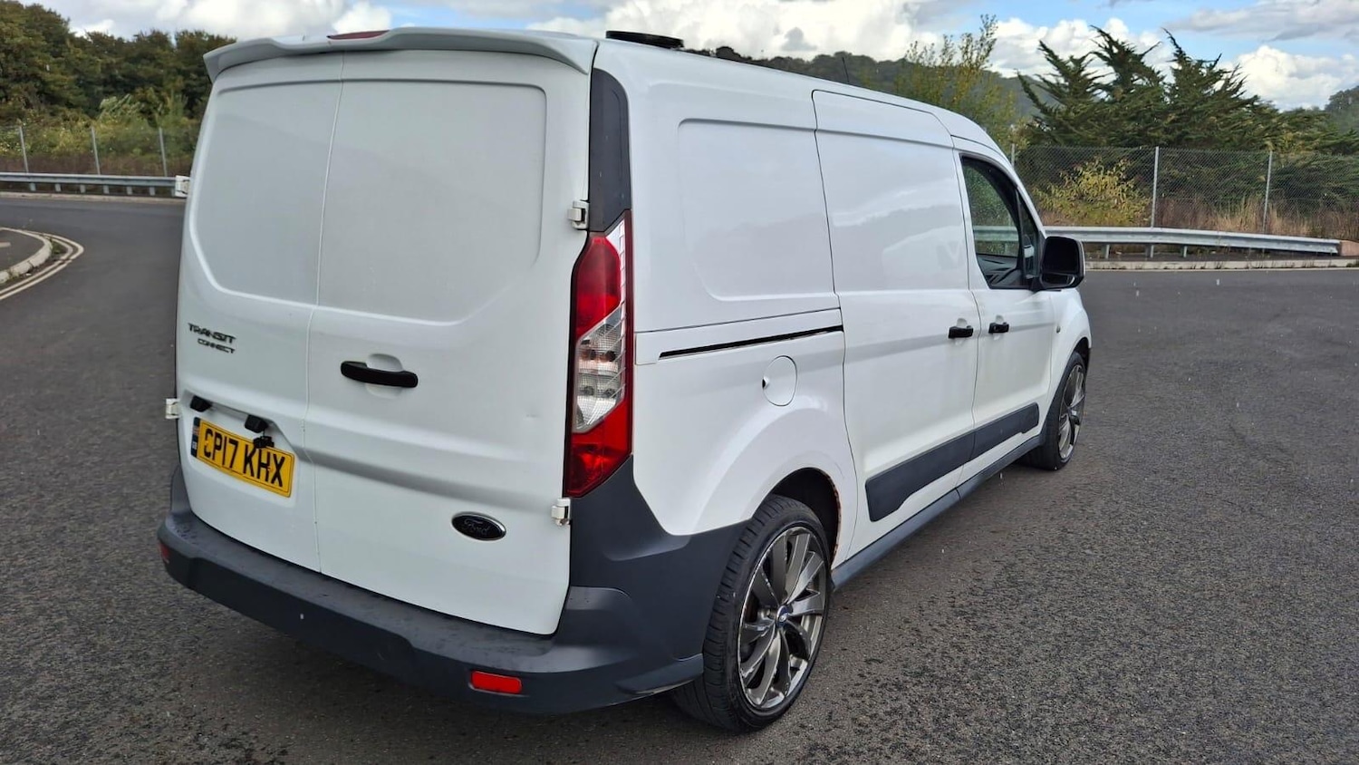 Used Ford Transit Connect 2017 for sale - 76866539: Photo 25