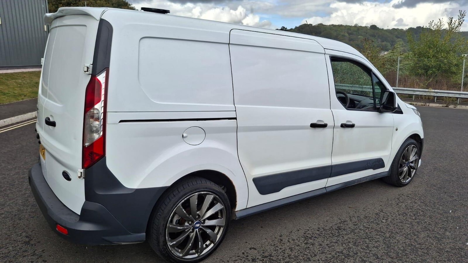 Used Ford Transit Connect 2017 for sale - 76866539: Photo 27