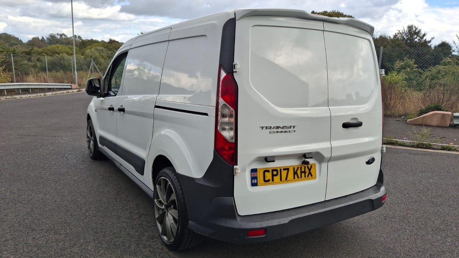 Used Ford Transit Connect 2017 for sale - 76866539: Photo 30