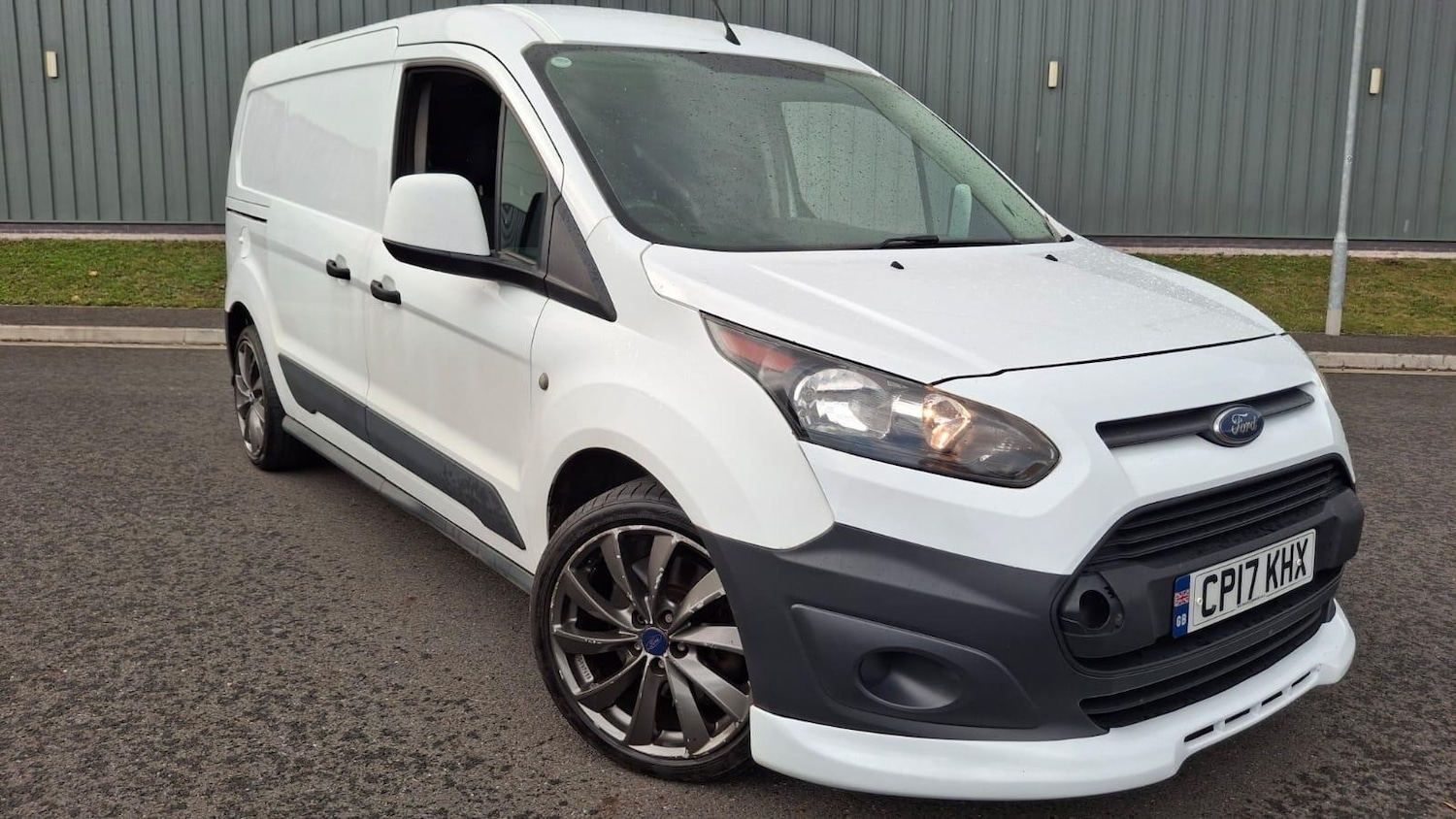 Used Ford Transit Connect 2017 for sale - 76866539: Photo 31