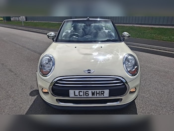 Used MINI Convertible 2016 for sale - 78901935: Photo
