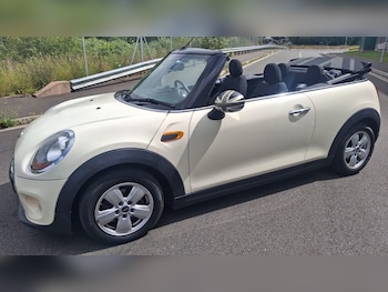 Used MINI Convertible 2016 for sale - 78901935: Photo