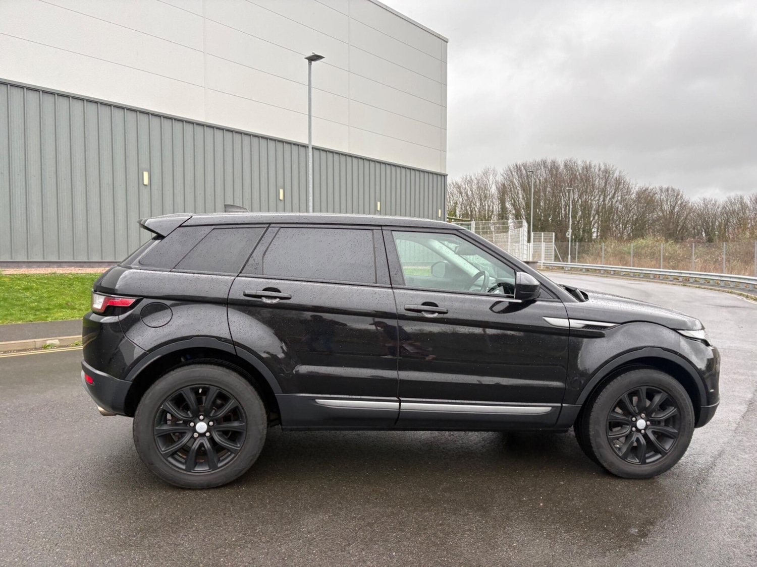 Used Land Rover Range Rover Evoque for sale - 77267878: Photo 2