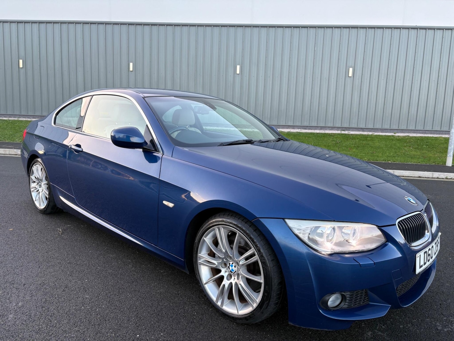 Used BMW 3 Series 2010 for sale - 76898631: Photo 27