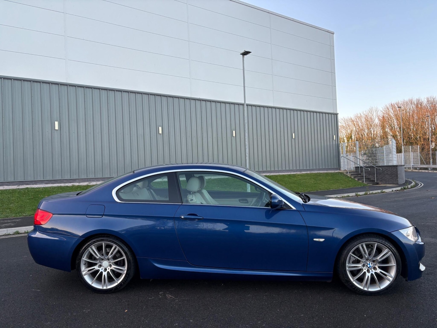 Used BMW 3 Series 2010 for sale - 76898631: Photo 8