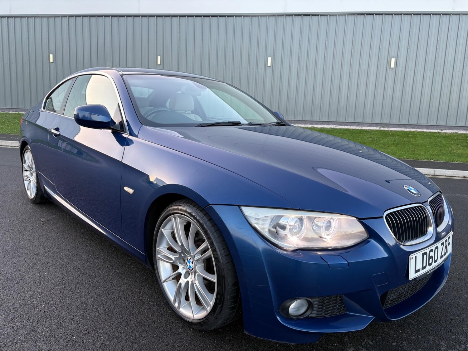 Used BMW 3 Series 2010 for sale - 76898631: Photo 9