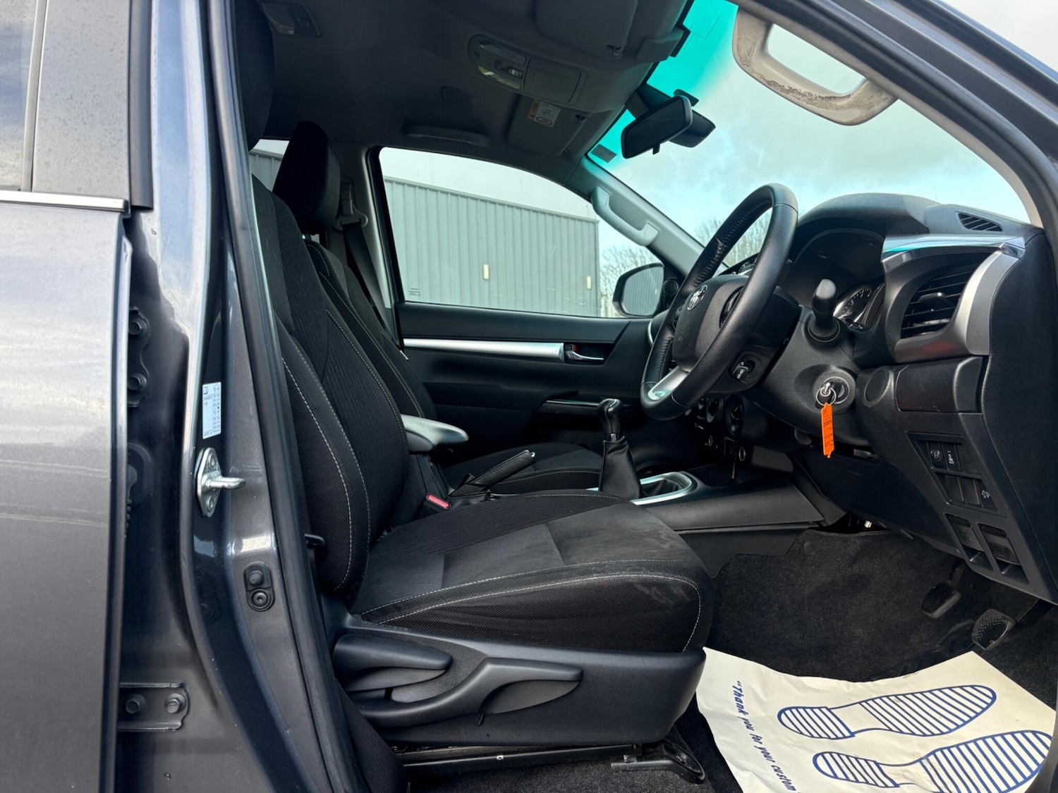 Used Toyota Hilux 2022 for sale - 76866135: Photo 4