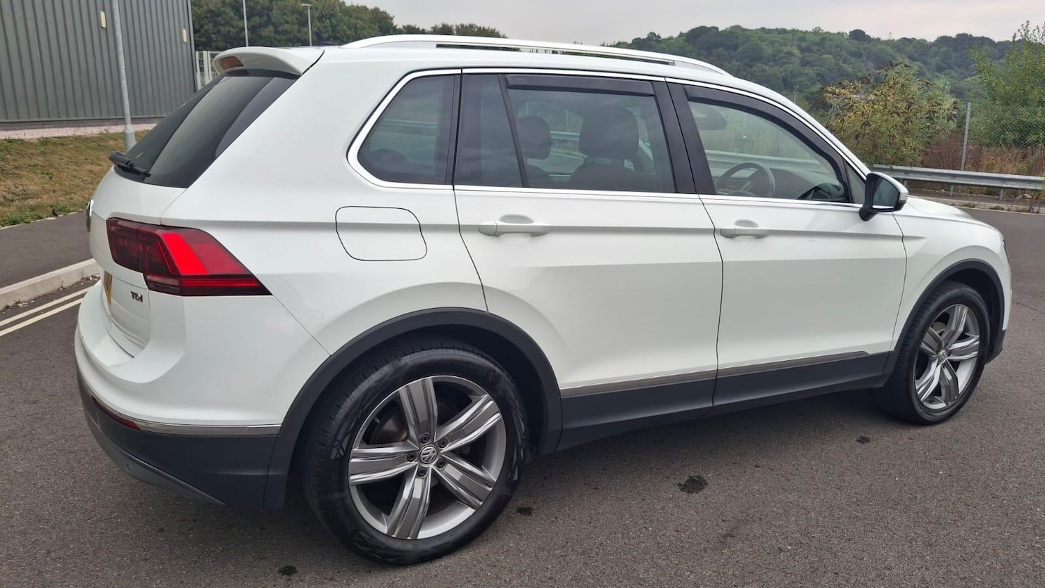 Used Volkswagen Tiguan 2017 for sale - 76865653: Photo 22