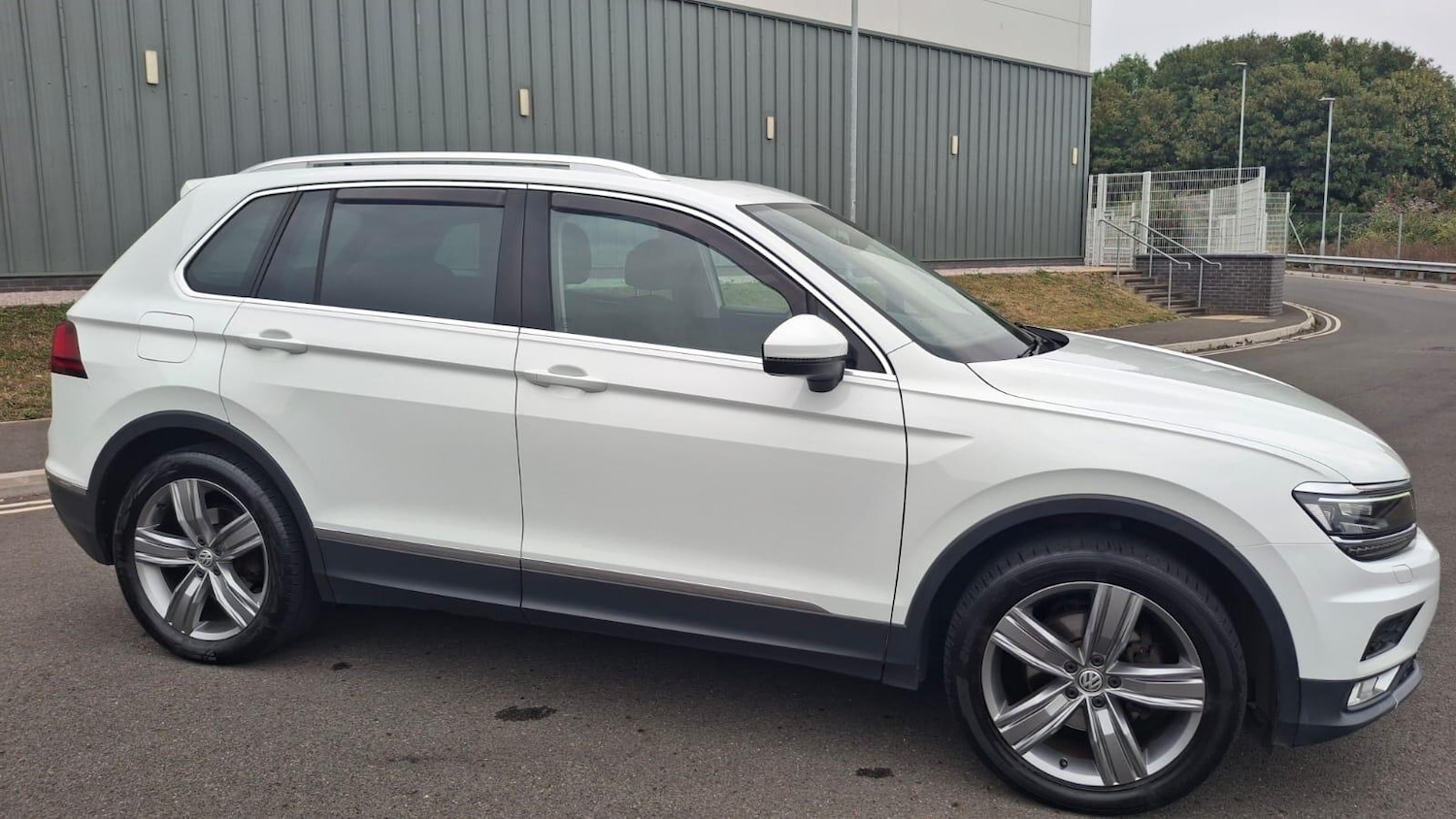 Used Volkswagen Tiguan 2017 for sale - 76865653: Photo 27