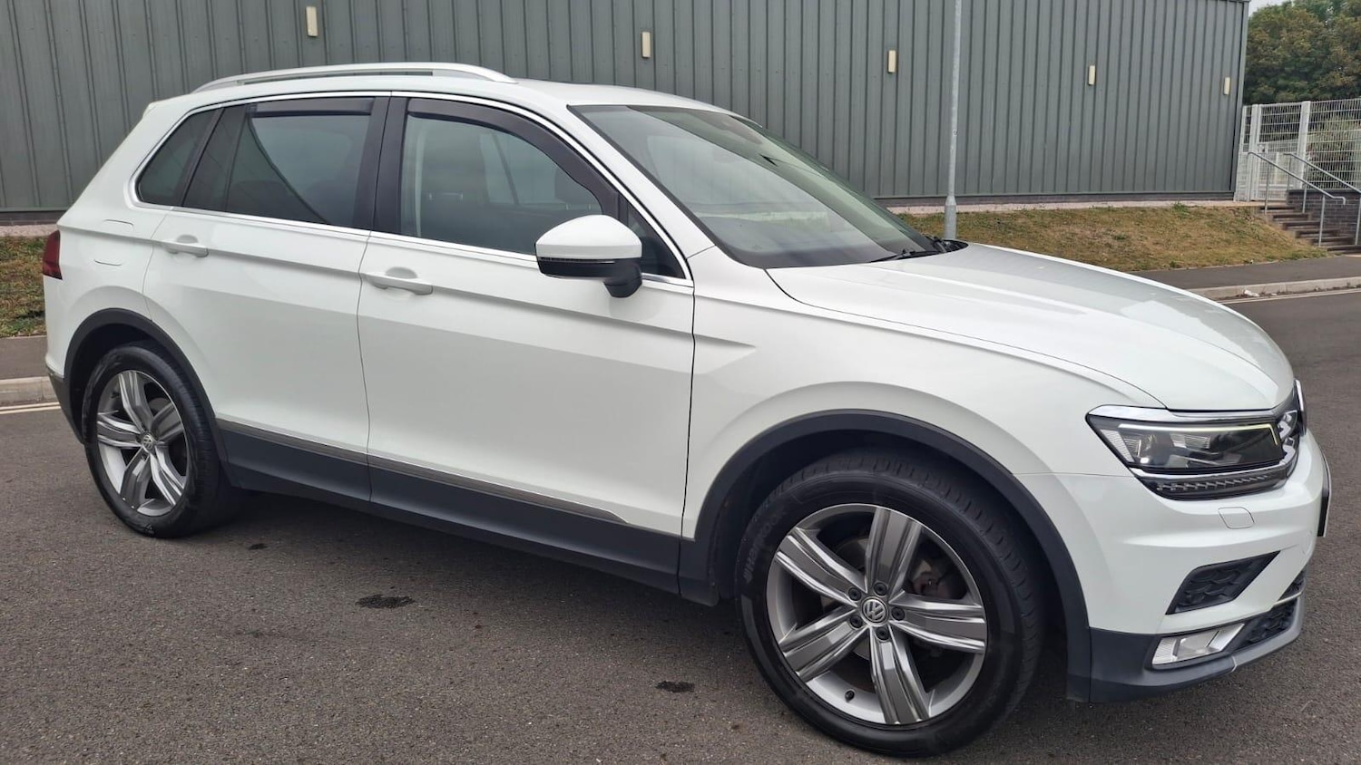 Used Volkswagen Tiguan 2017 for sale - 76865653: Photo 35