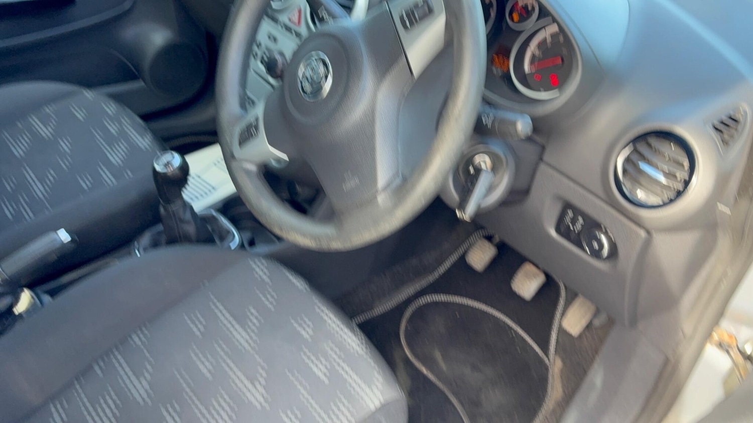 Used Vauxhall Corsa 2011 for sale - 77838798: Photo 23