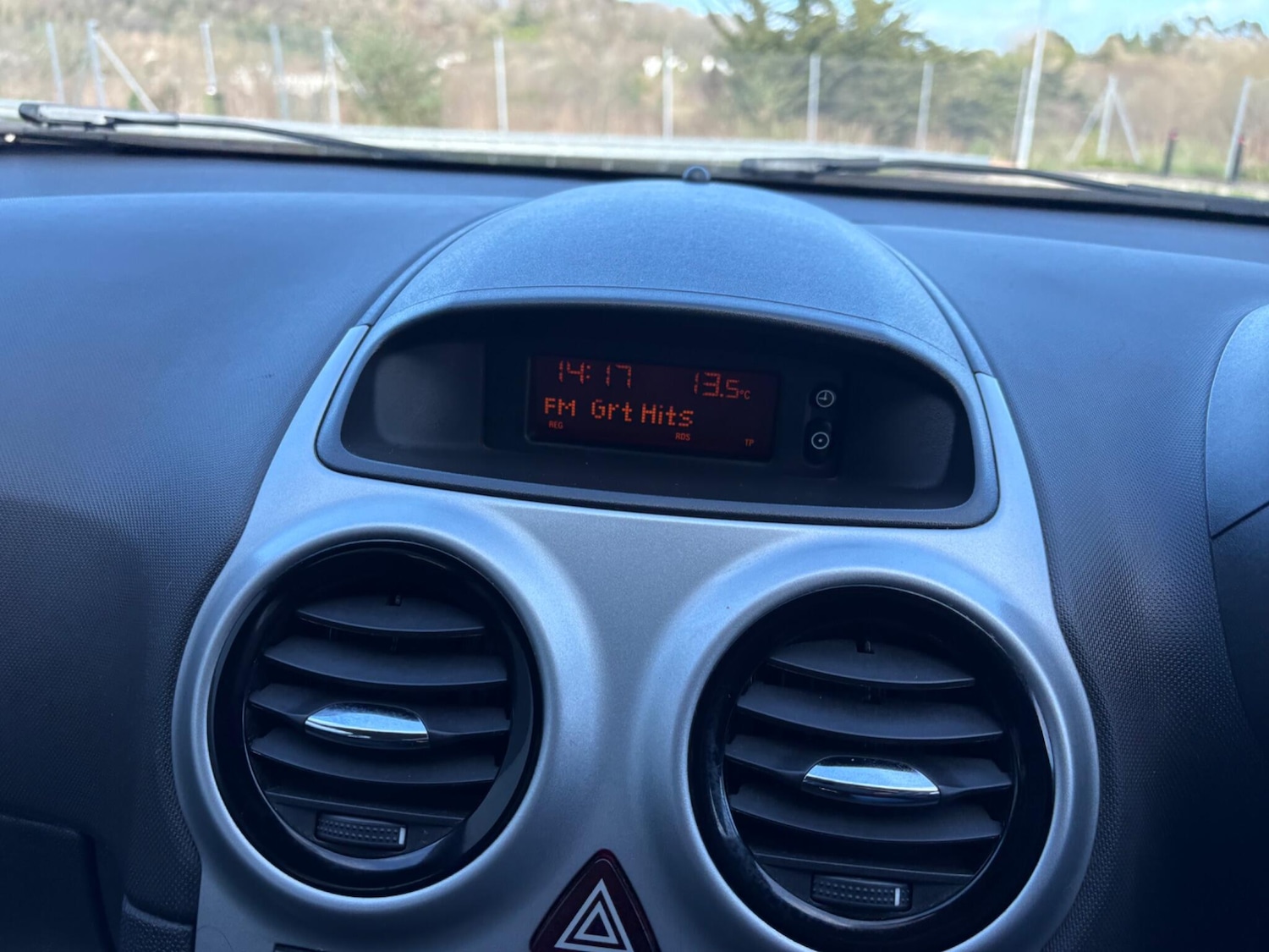 Used Vauxhall Corsa 2011 for sale - 77838798: Photo 25