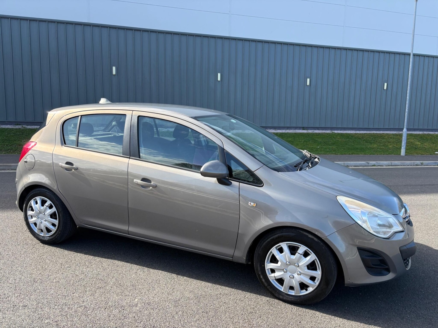 Used Vauxhall Corsa 2011 for sale - 77838798: Photo 8