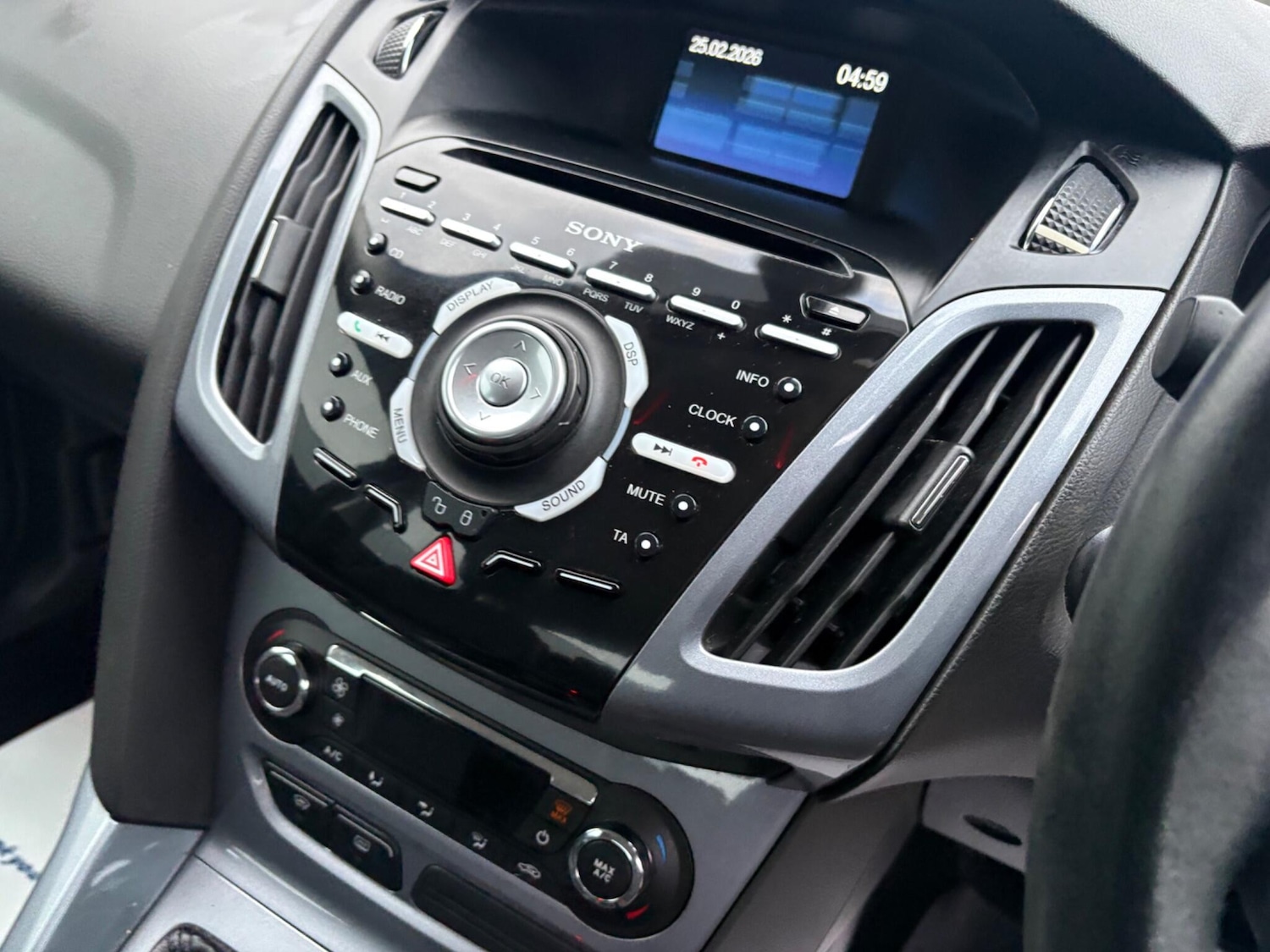 Used Ford Focus for sale - 77671794: Photo 19