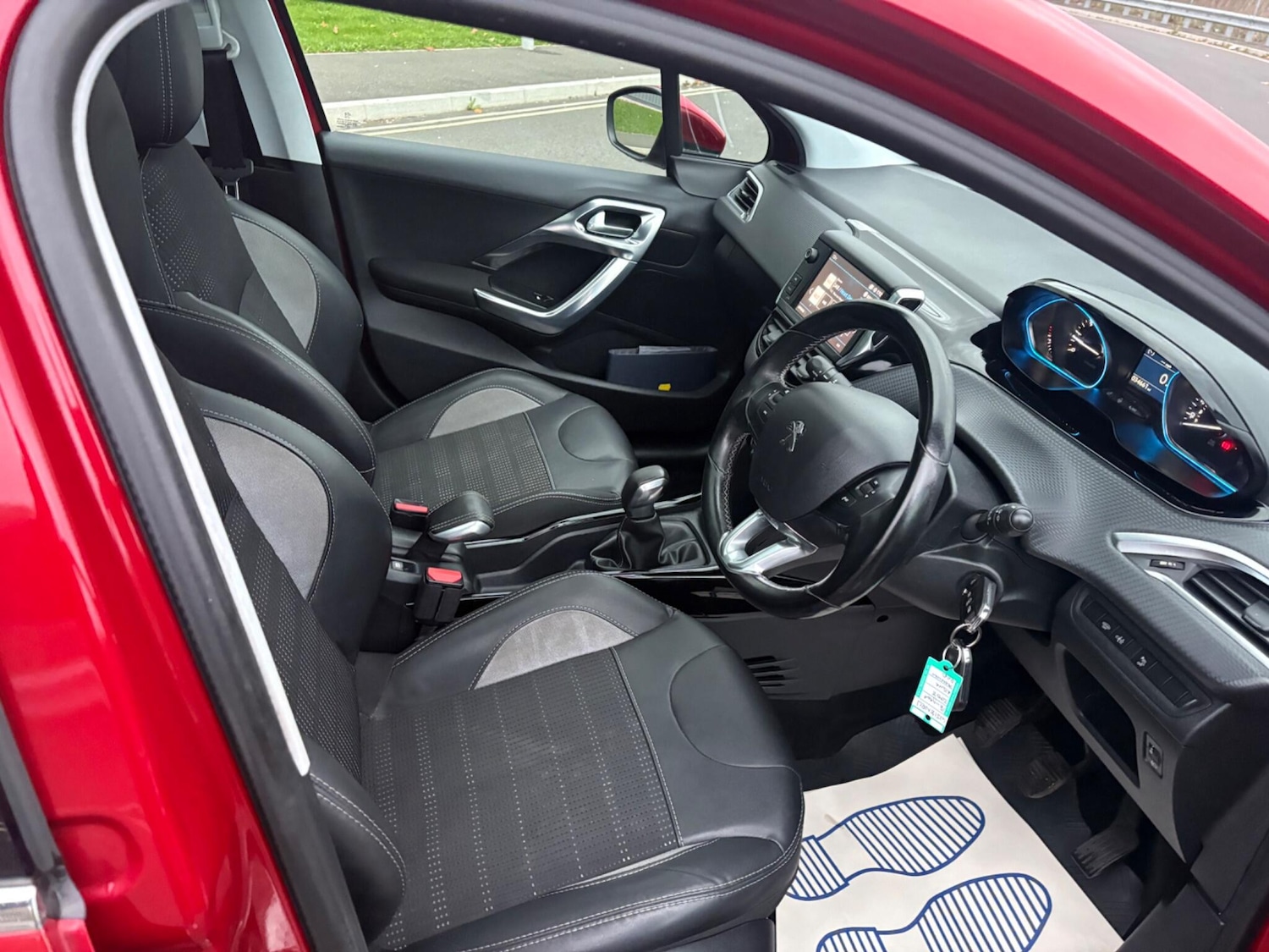 Used Peugeot 2008 2018 for sale - 77455855: Photo 2