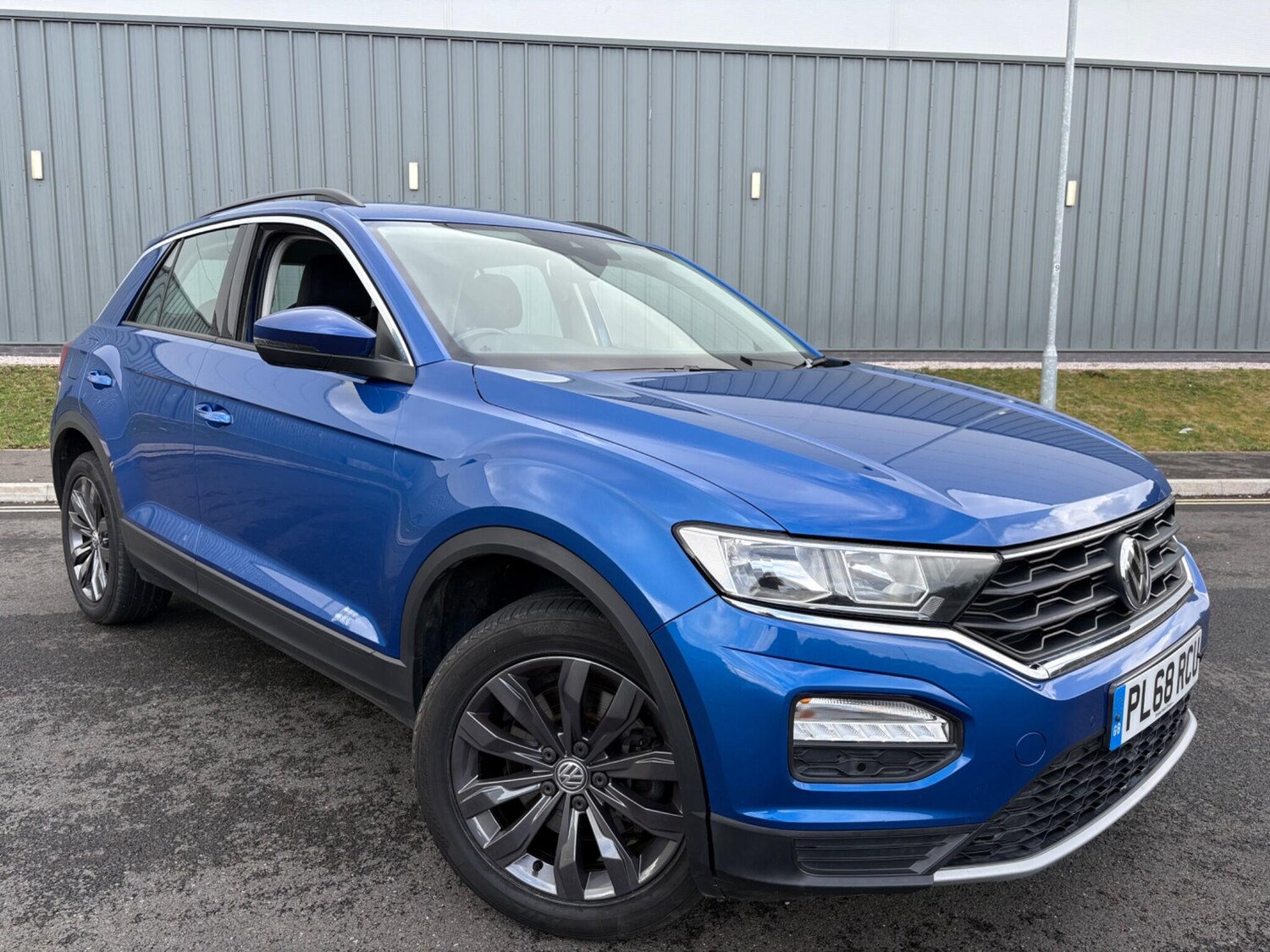 Used Volkswagen T-Roc 2018 for sale - 77908682: Photo 28