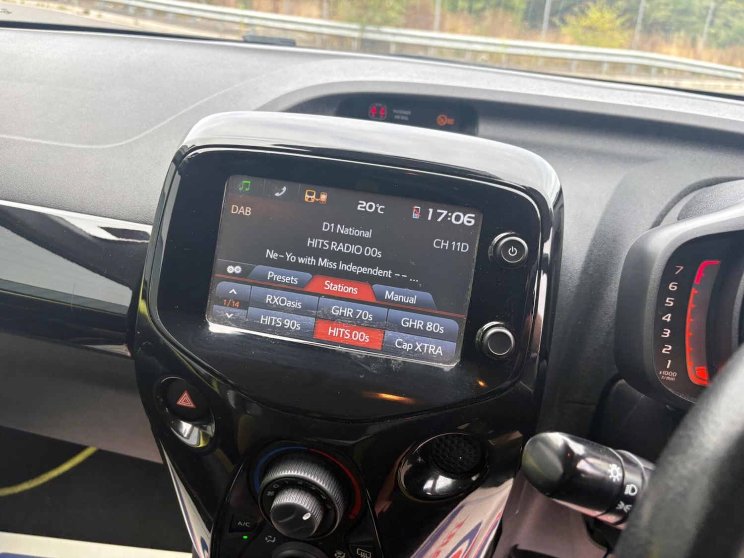 Used Toyota AYGO 2016 for sale - 77395708: Photo 28