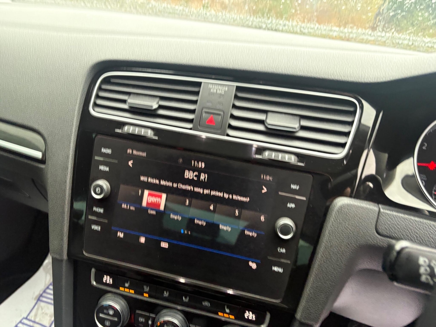 Used Volkswagen Golf 2019 for sale - 76942570: Photo 21