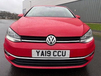Used Volkswagen Golf 2019 for sale - 76942570: Photo