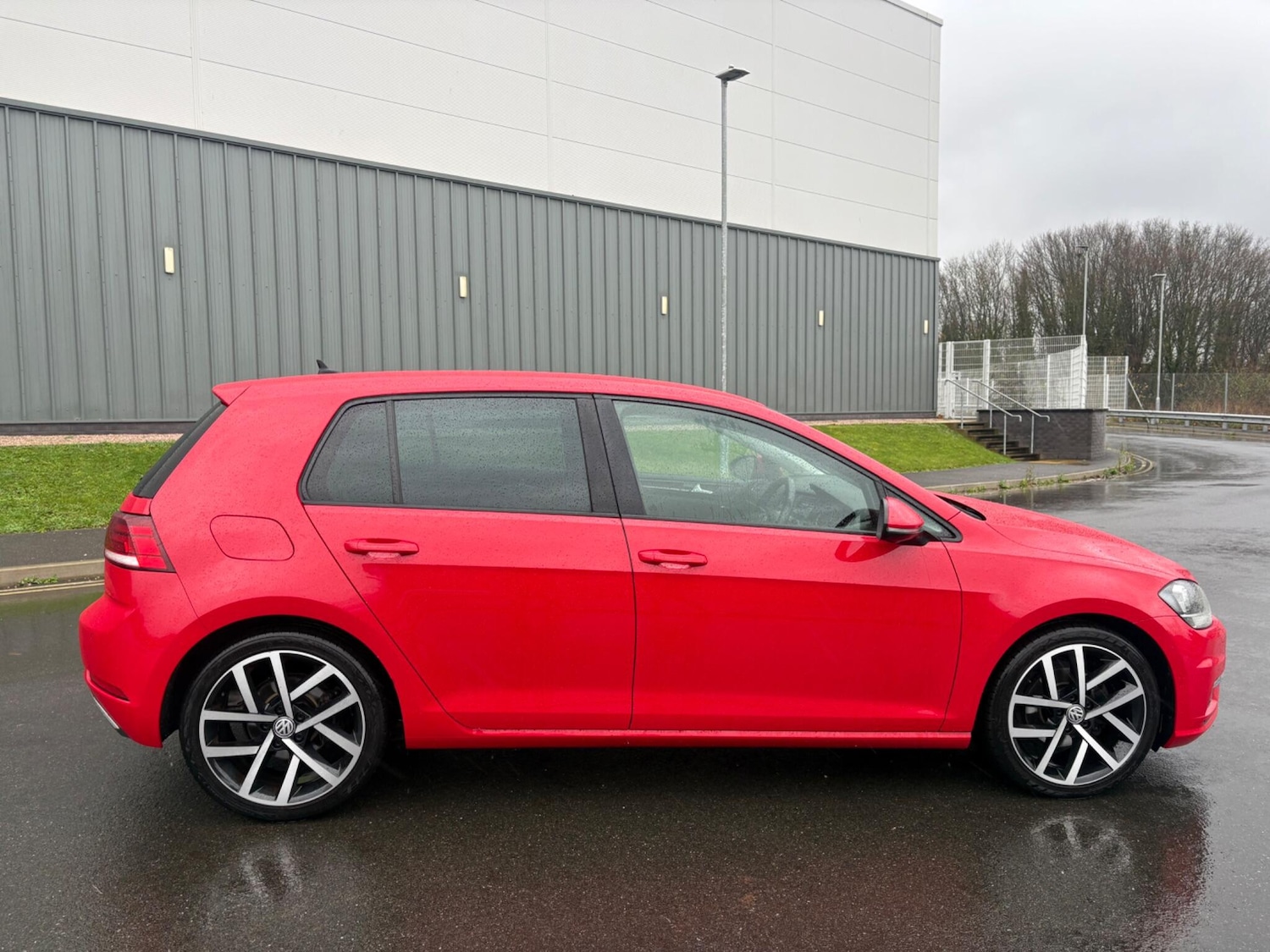 Used Volkswagen Golf 2019 for sale - 76942570: Photo 7
