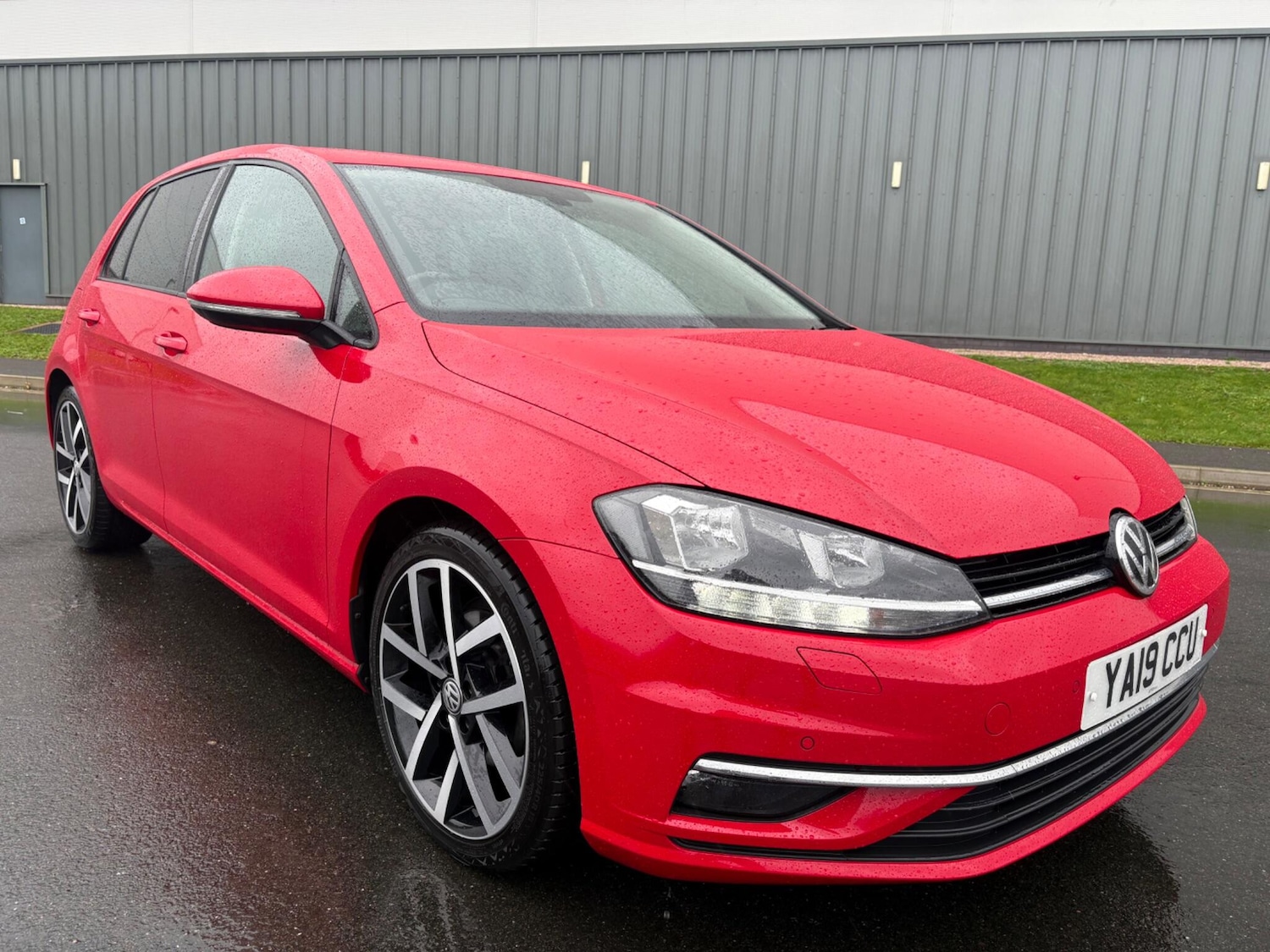 Used Volkswagen Golf 2019 for sale - 76942570: Photo 8