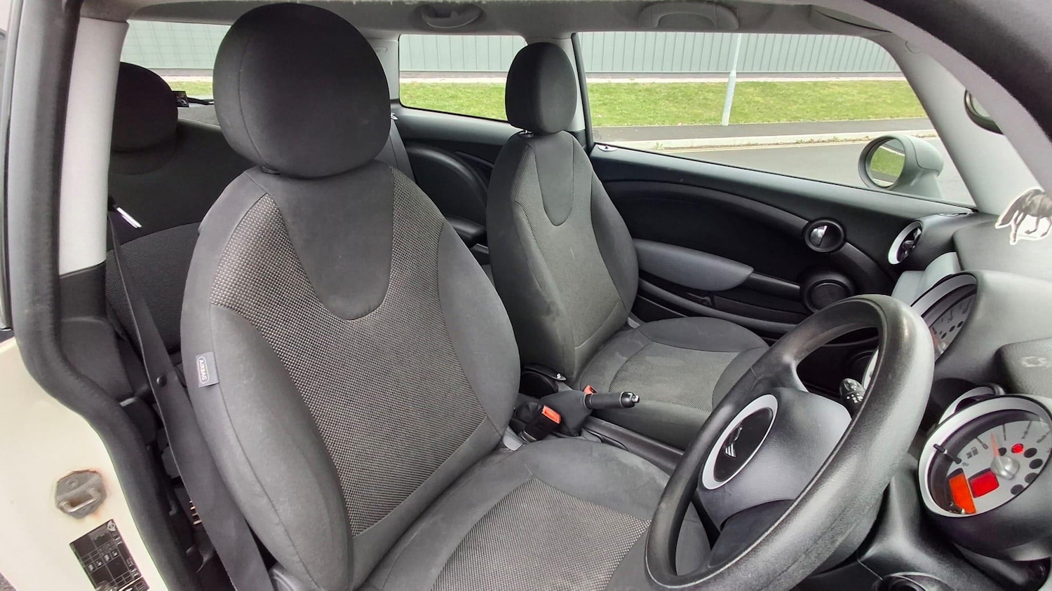 Used MINI Hatch 2009 for sale - 77144003: Photo 11