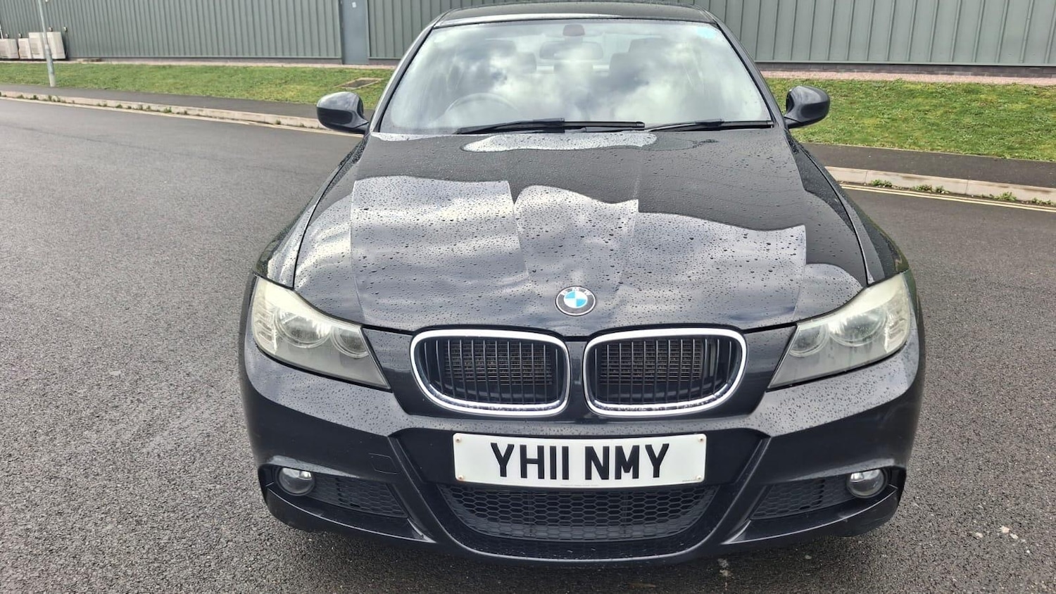 Used BMW 3 Series 2011 for sale - 77479442: Photo 2