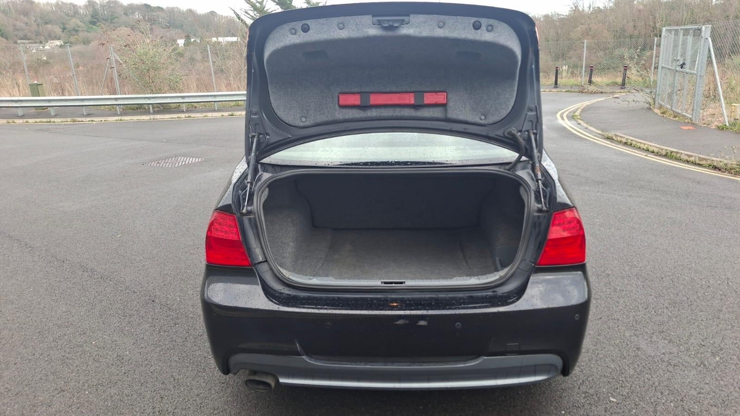 Used BMW 3 Series 2011 for sale - 77479442: Photo 30