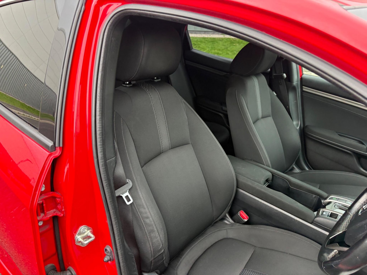 Used Honda Civic 2018 for sale - 77331540: Photo 22