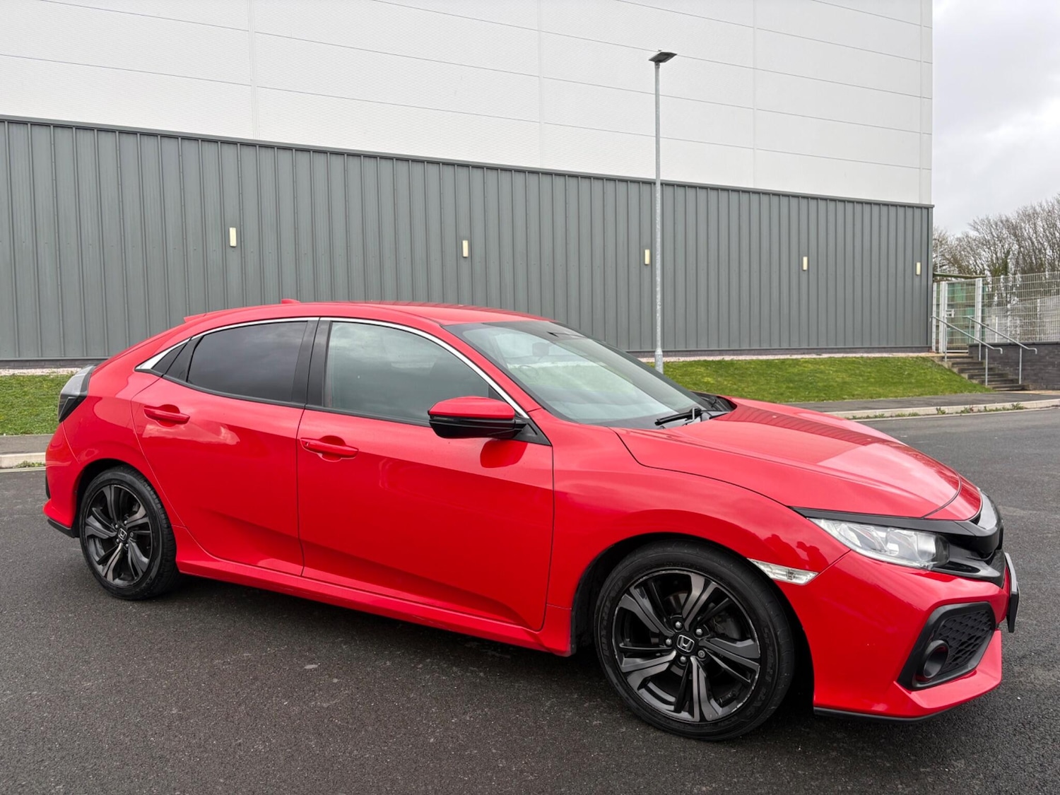 Used Honda Civic 2018 for sale - 77331540: Photo 44