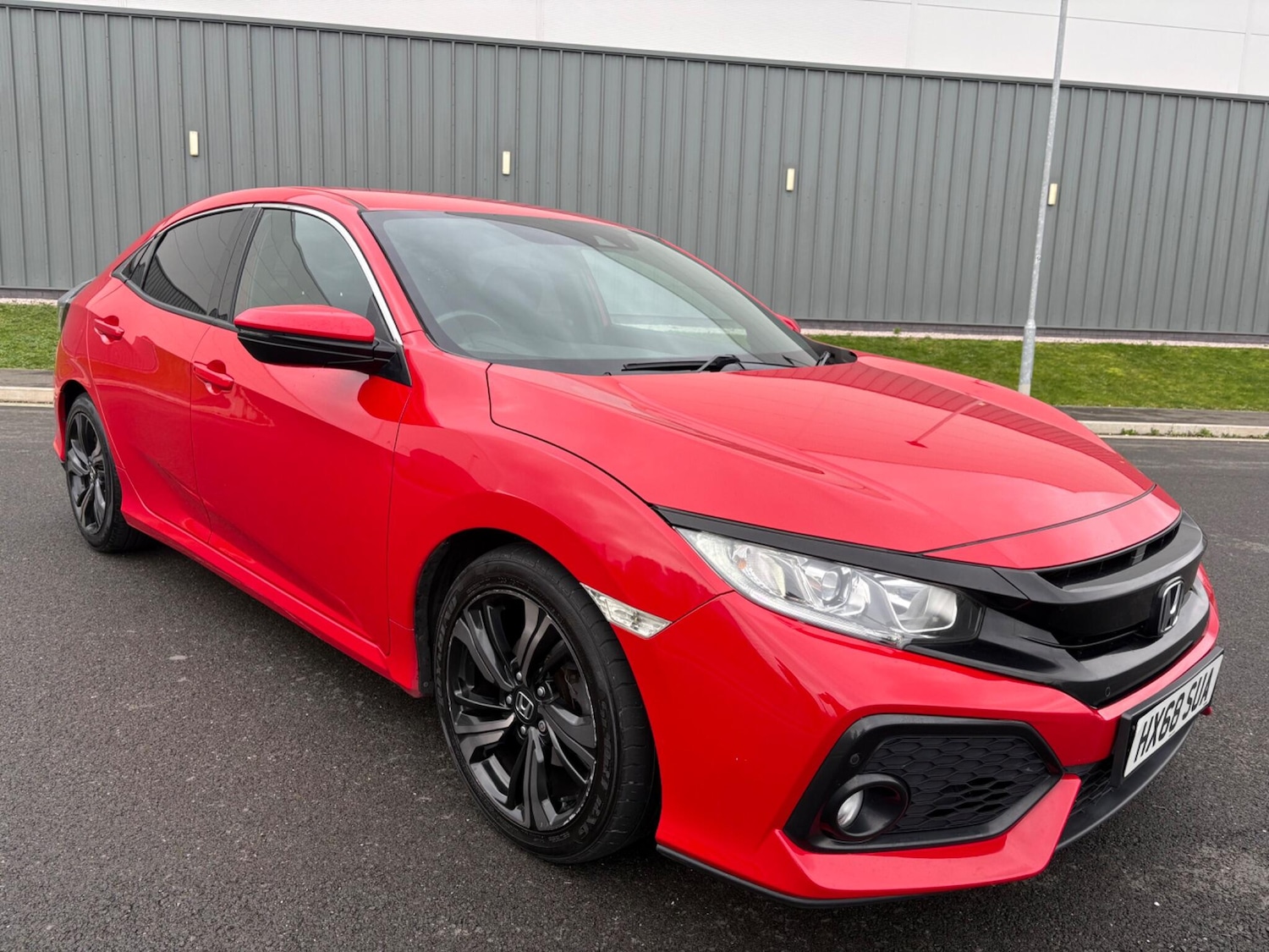 Used Honda Civic 2018 for sale - 77331540: Photo 46