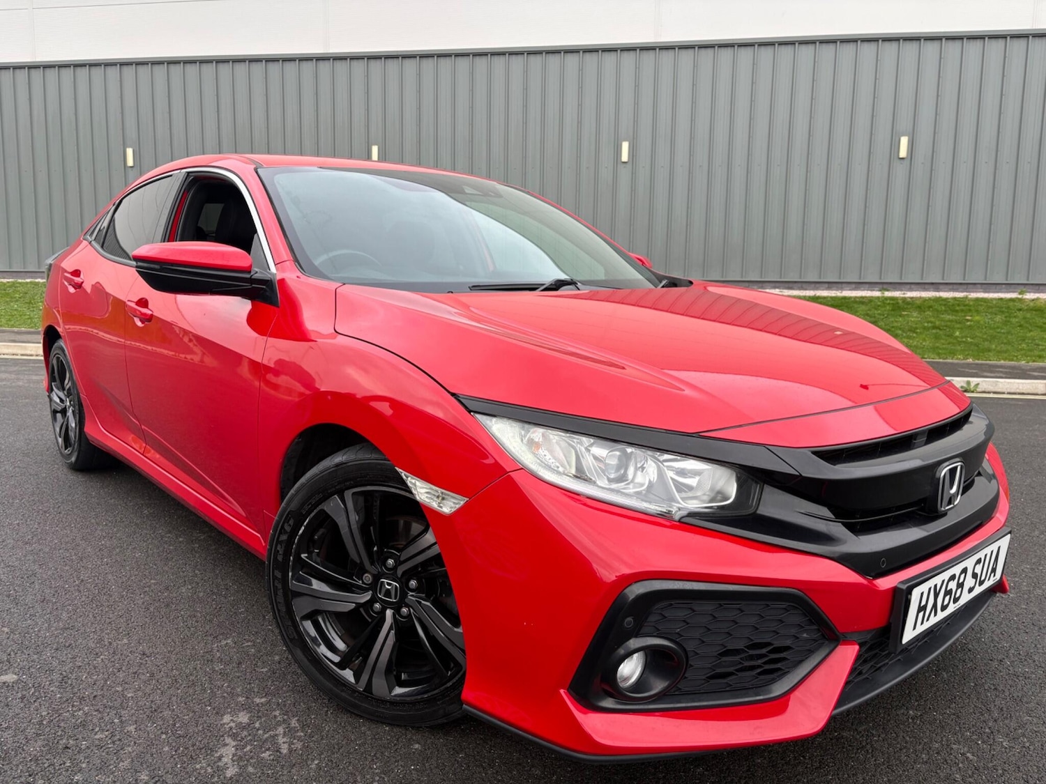 Used Honda Civic 2018 for sale - 77331540: Photo 6