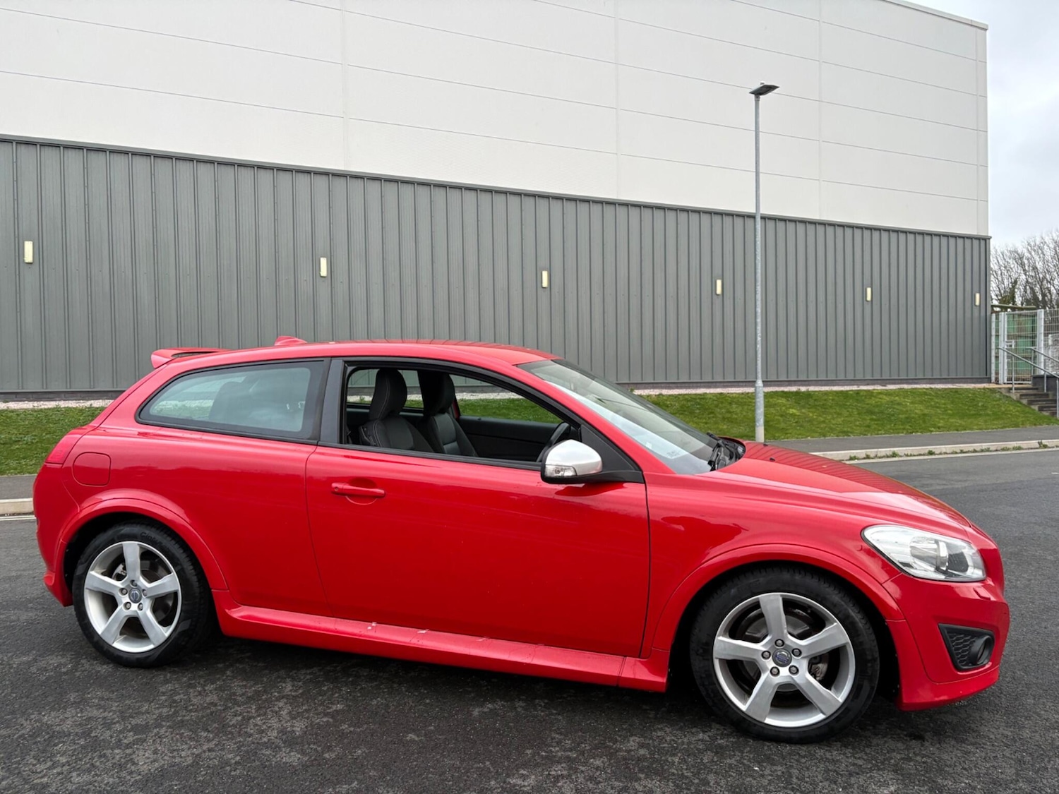 Used Volvo C30 2011 for sale - 77305286: Photo 7