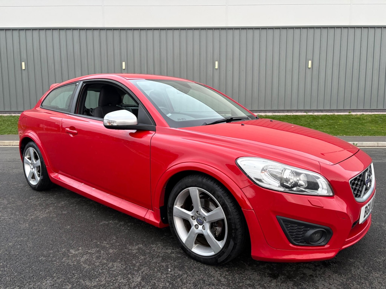 Used Volvo C30 2011 for sale - 77305286: Photo 8
