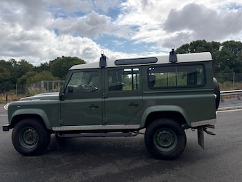Used Land Rover Defender 2011 for sale - 79577207: Photo