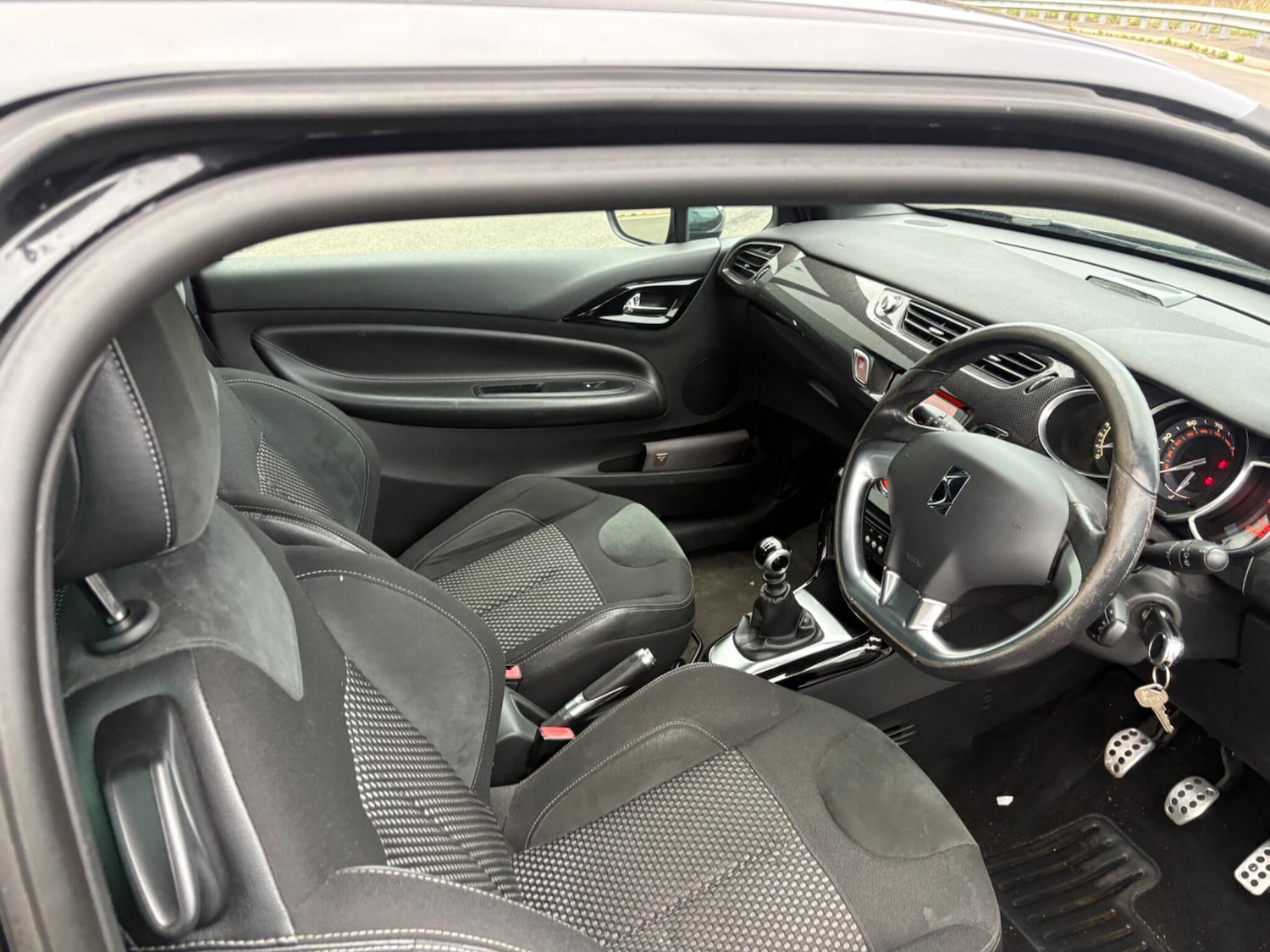 Used Citroen DS3 2011 for sale - 77909374: Photo 20