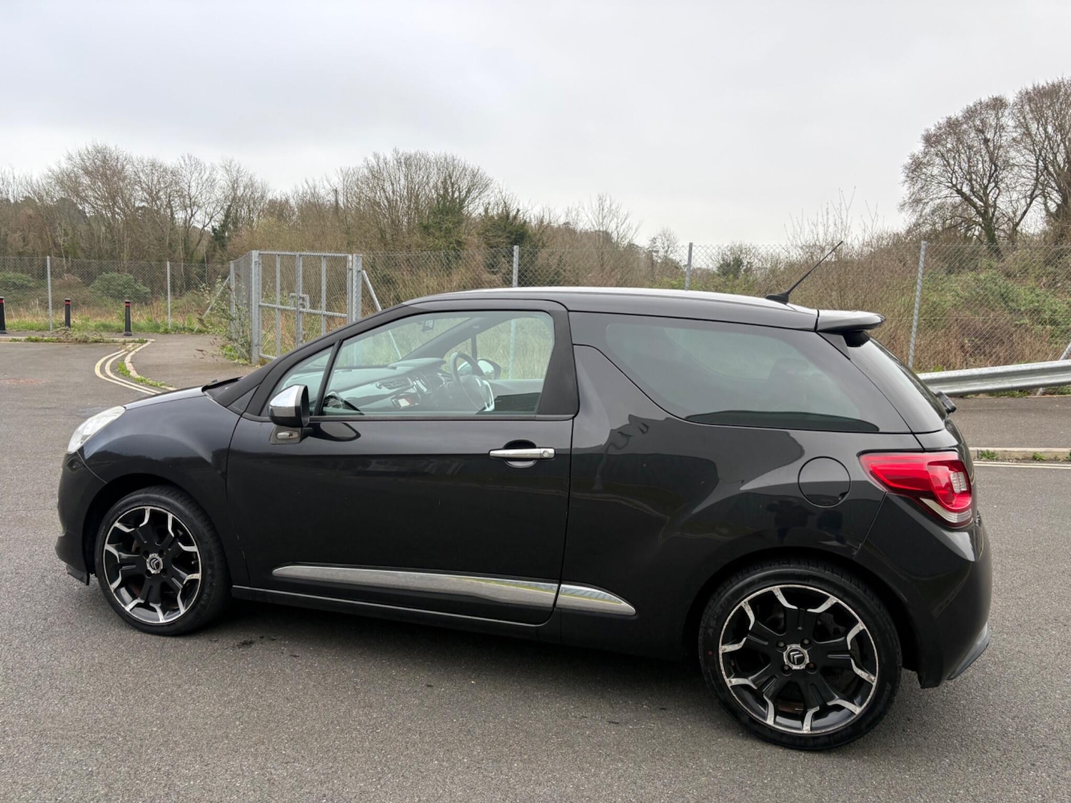 Used Citroen DS3 2011 for sale - 77909374: Photo 33
