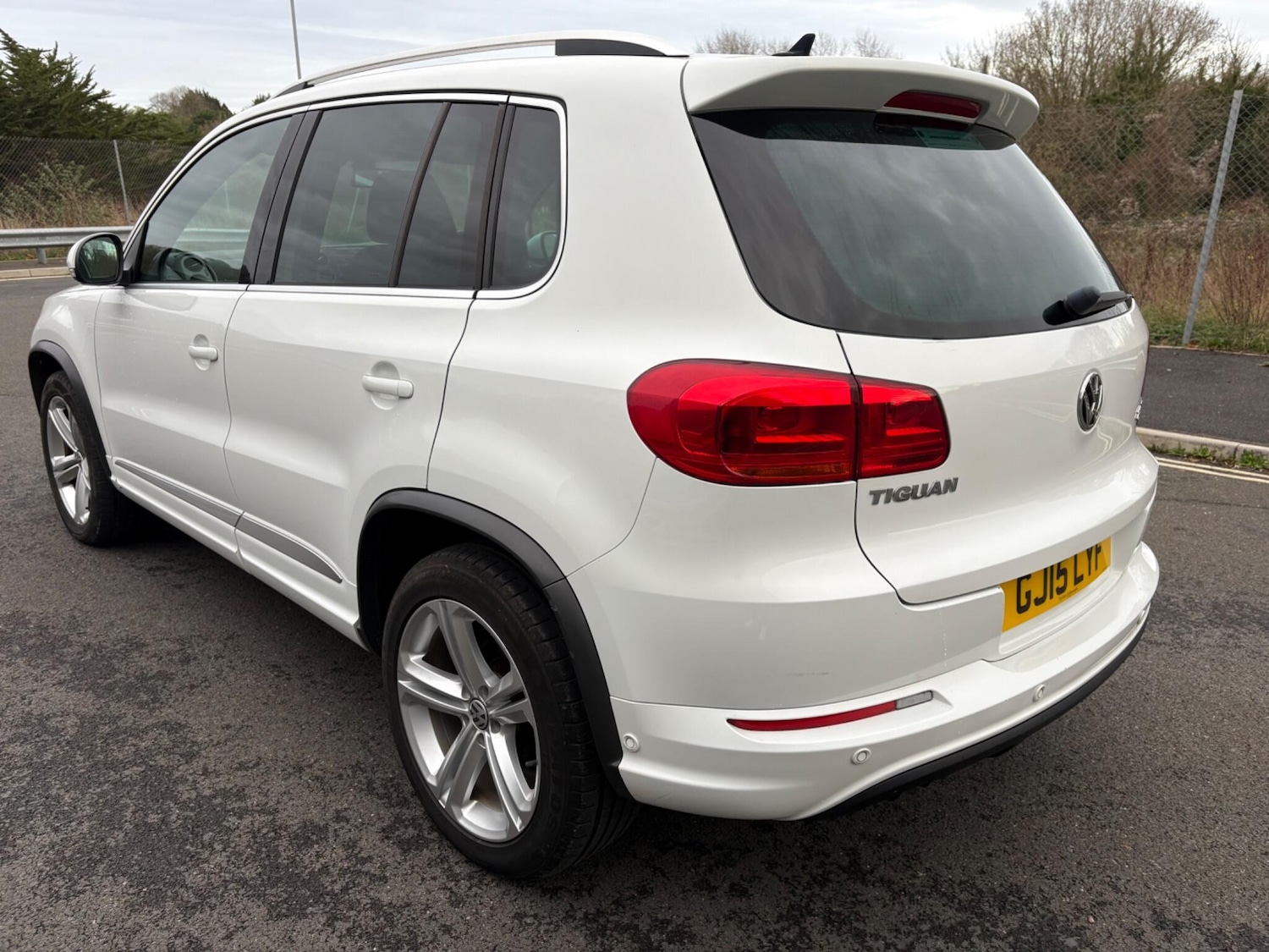Used Volkswagen Tiguan 2015 for sale - 77040805: Photo 20