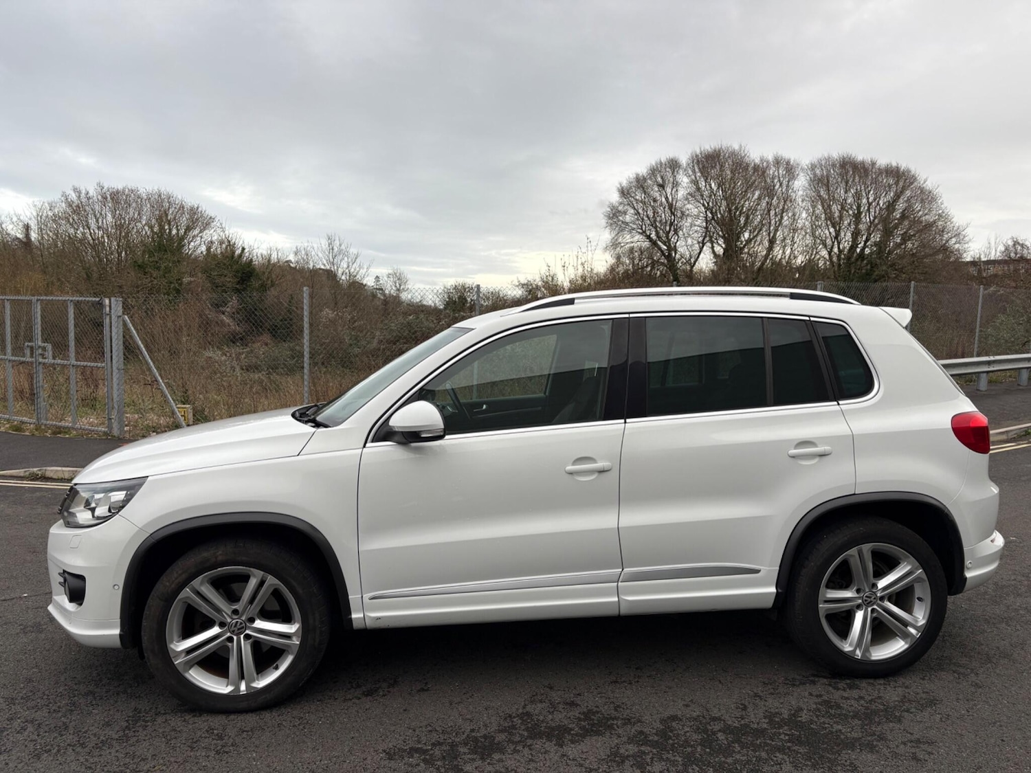 Used Volkswagen Tiguan 2015 for sale - 77040805: Photo 22
